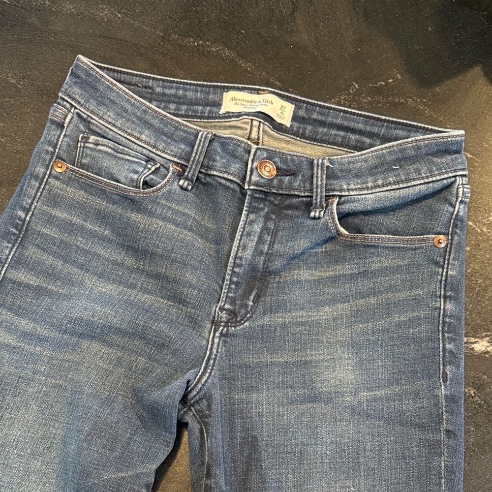 Abercrombie & Fitch Dark Blue Skinny Jeans